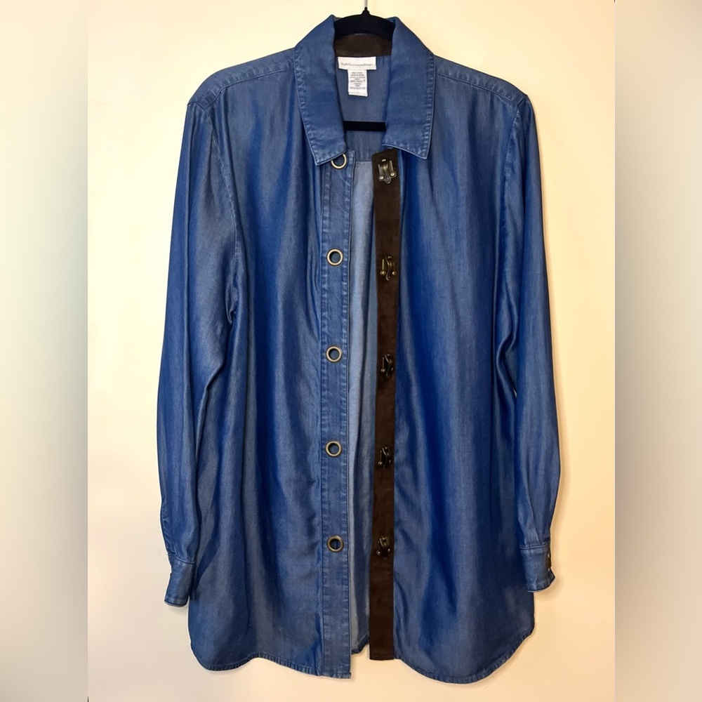 Soft Surroundings Chambray Denim Button Up Western Buckle Blouse Size Medium